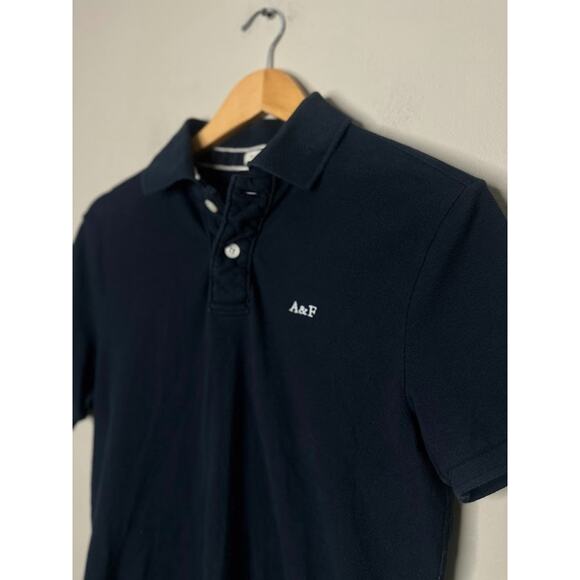 Y2K Abercrombie Fitch Polo Shirt Mens Size M Muscle Embroidered Logo Navy Blue - Picture 2 of 6